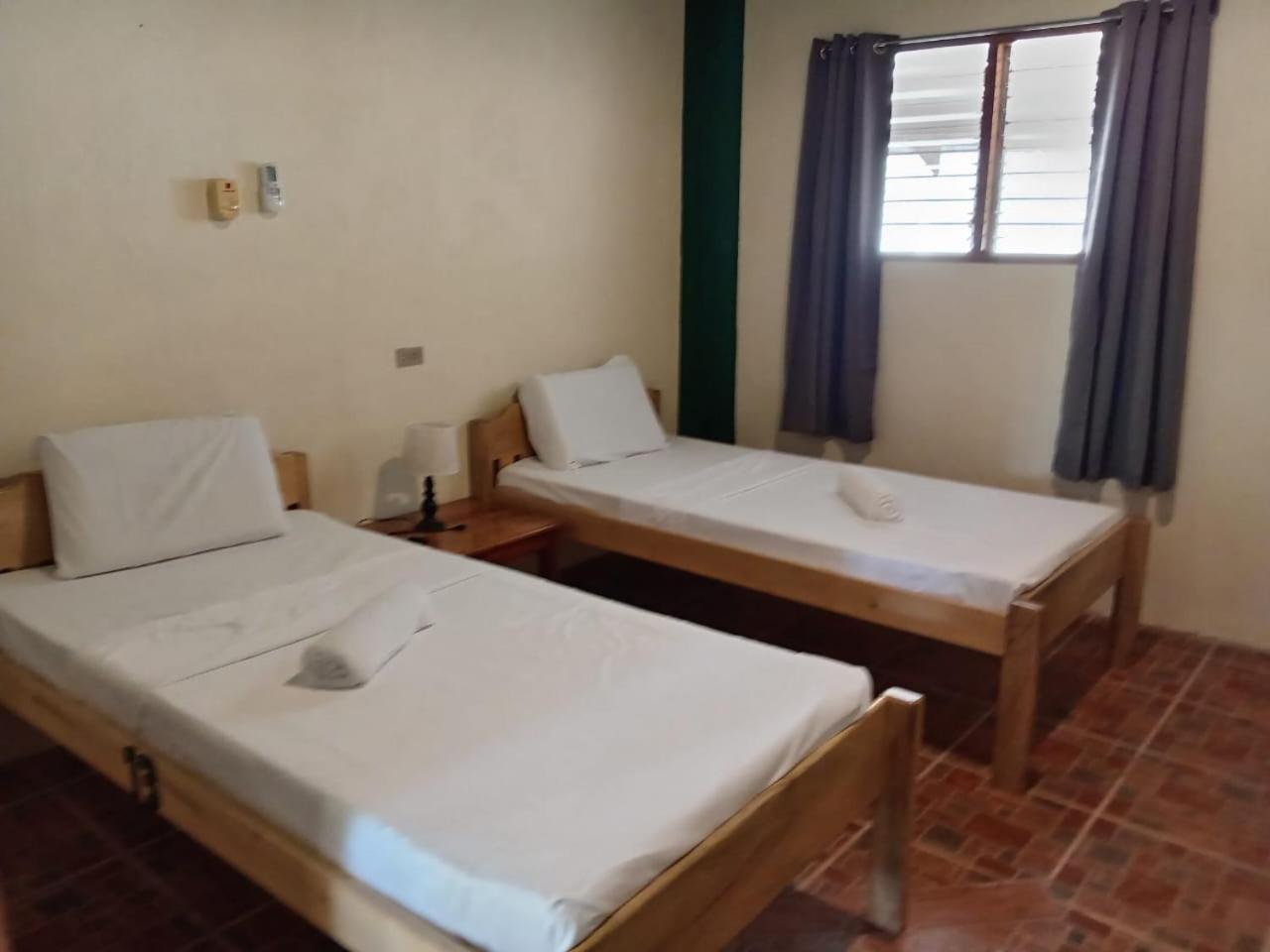 Chelle'S Guesthouse And Backpackers Siquijor Exterior foto